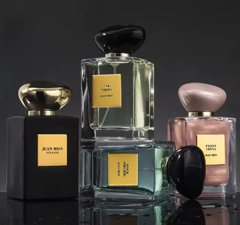 عطر JEAN MISS سعة 100 مل للجنسين – برائحة زهرية خشبية شرقية